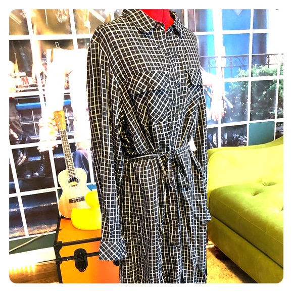 Dresses & Skirts - NWT Adorable drapey shirtdress Dresses & Skirts - NWT Adorable drapey shirtdress